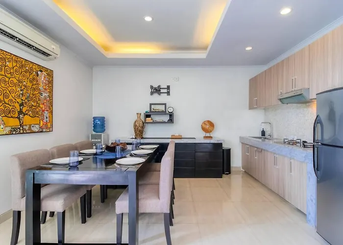 Private 2 Bed Pool In Bustling Petitenget Villa *