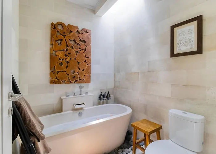 Private 2 Bed Pool In Bustling Petitenget Villa