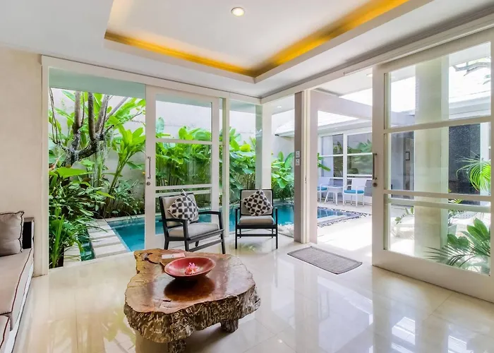 Private 2 Bed Pool In Bustling Petitenget Villa *