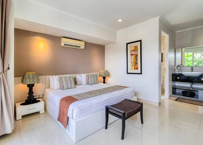 Villa Private 2 Bed Pool In Bustling Petitenget *