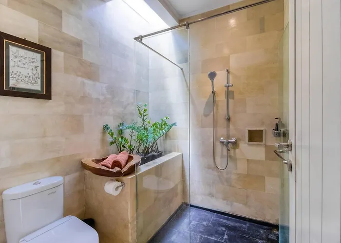 Private 2 Bed Pool In Bustling Petitenget Seminyak (Bali)